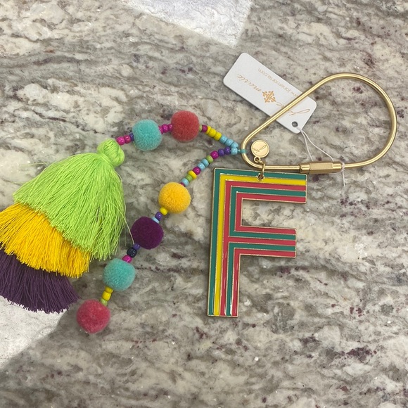 Pom Initial Keychain - F - Picture 2 of 2